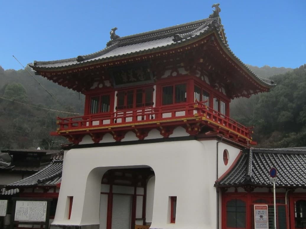 武雄温泉楼門